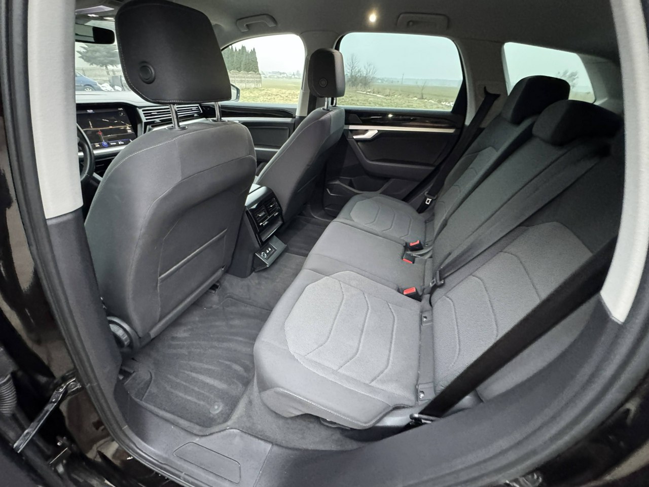 6040327 z11 1773417627 e0956ca9