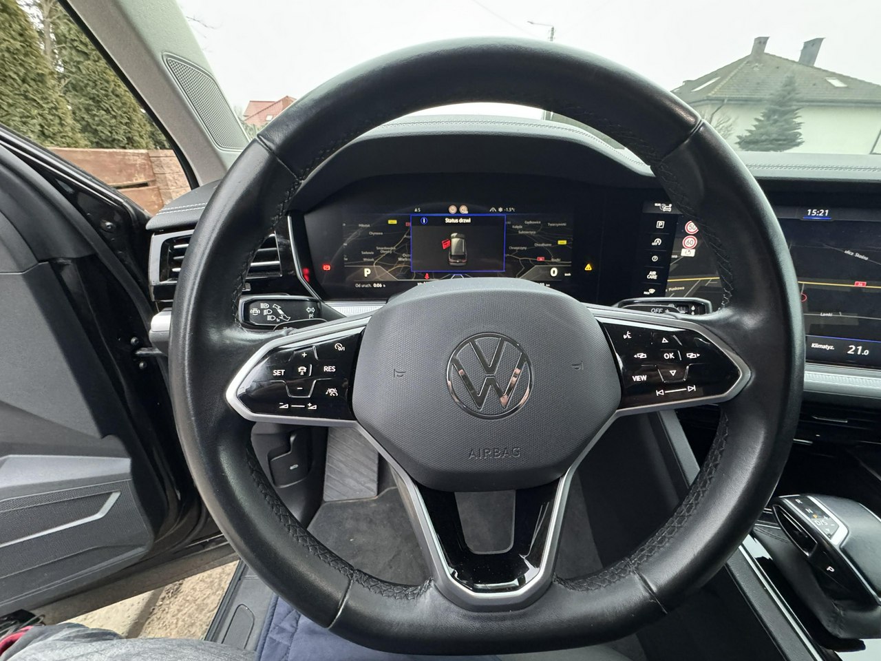 6040327 z17 1773417630 0d238254