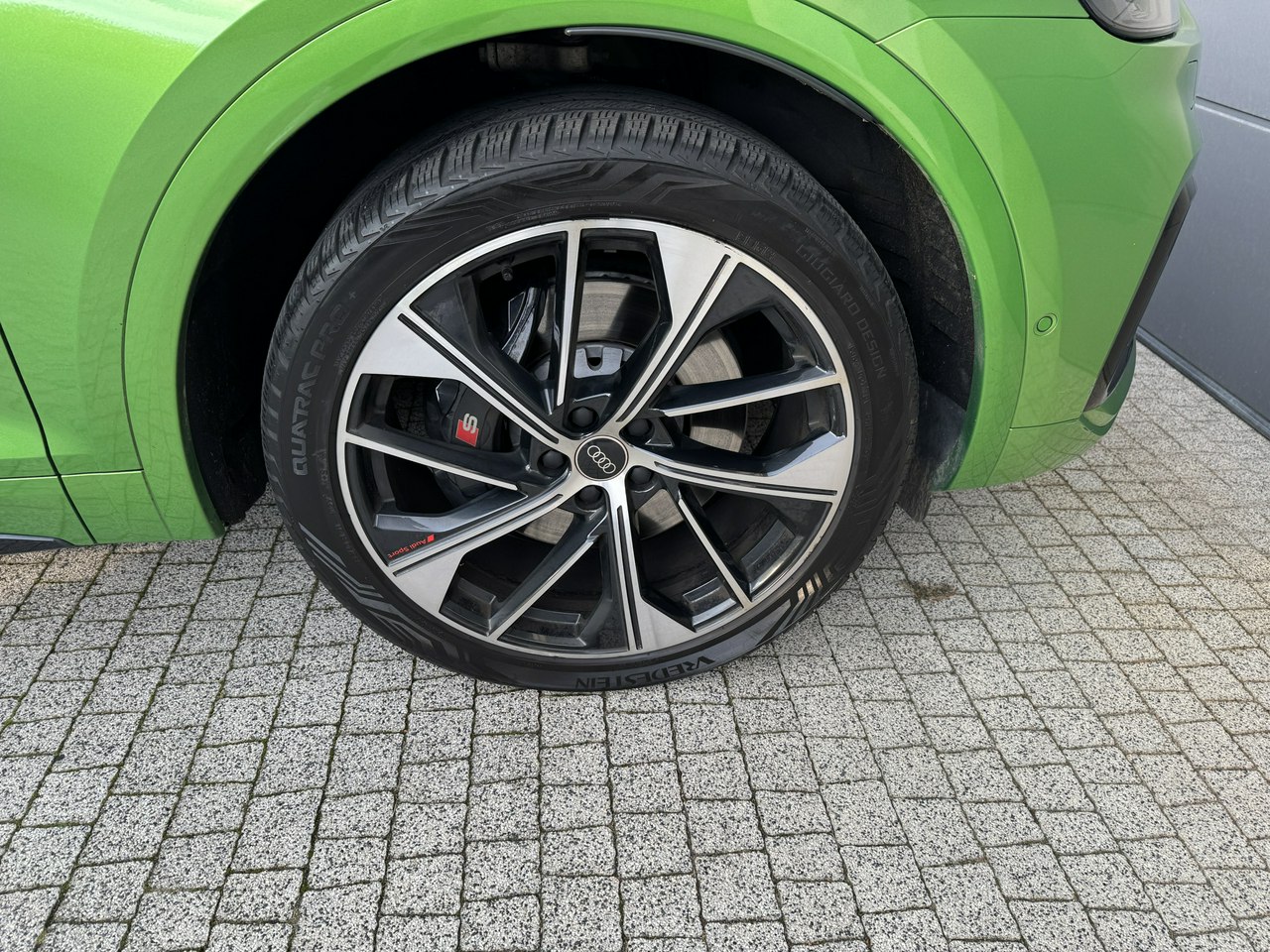 6063955 z16 1774983096 e5a47af5