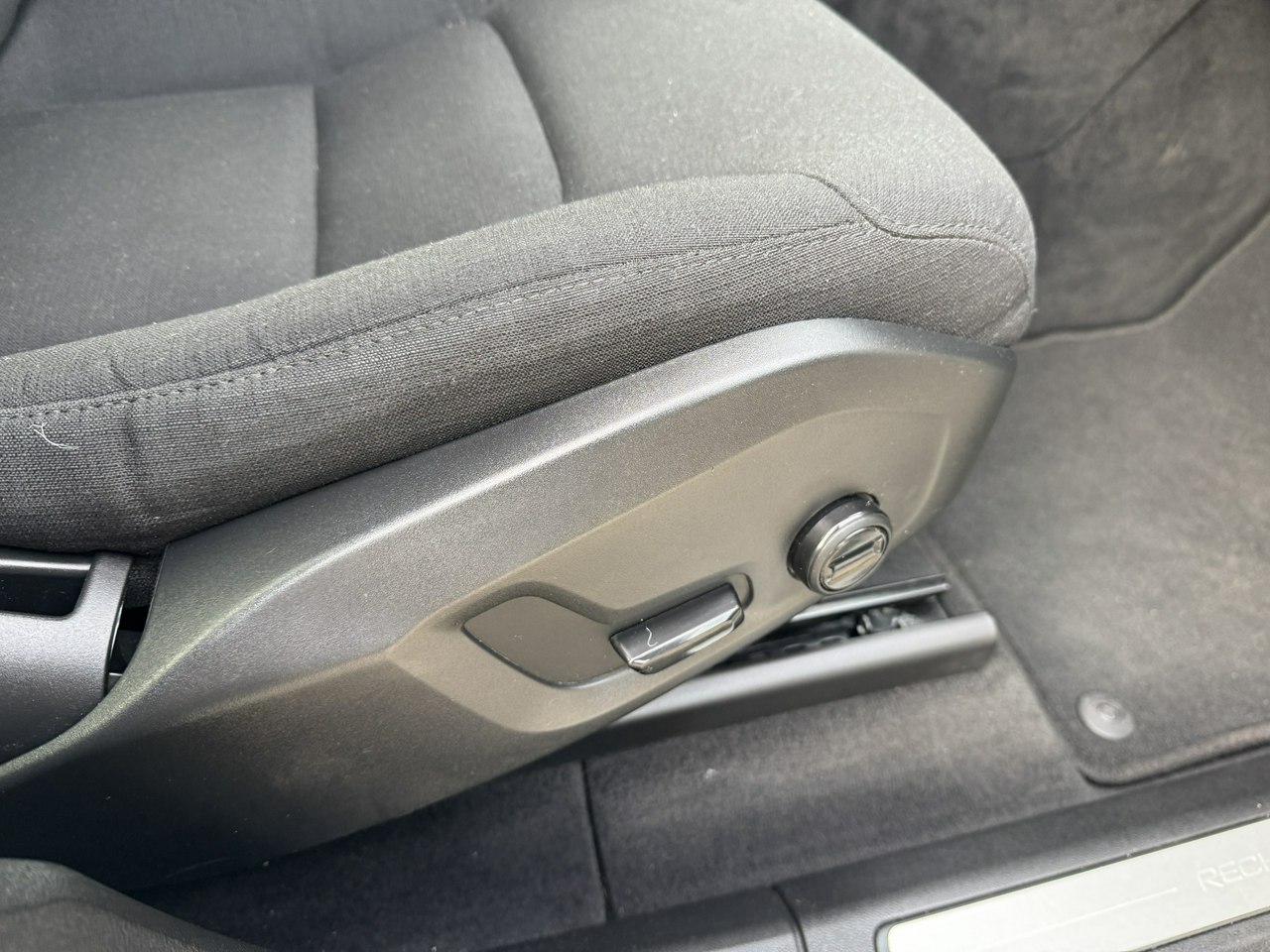 6066007 z14 1773729404 8a7a246c