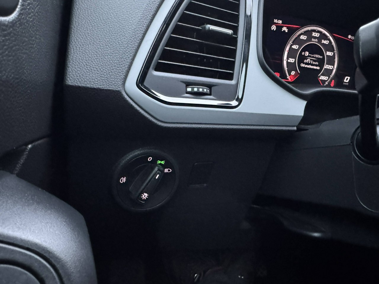 6093140 z18 1775682423 7f6271b0