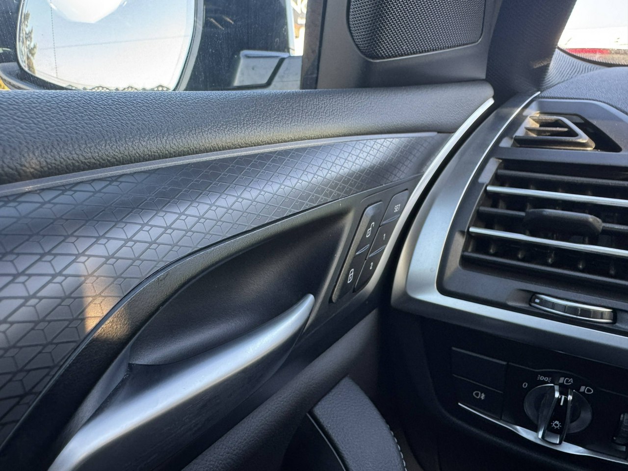 6113396 z21 1773428195 b51c196a